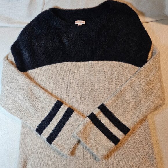 Knox Rose Women's Crewneck Feathered Pullover Sweater - Size XL - Picture 3 of 7